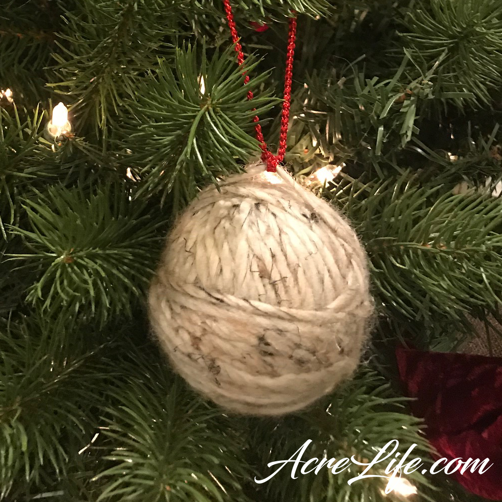 Diffuser-Ornament-Christmas-Tree-Acre-Life